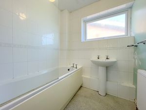 DEAL WAY- click for photo gallery